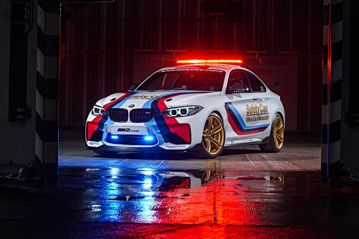 MiGroup_sport's tweet photo. The 2016 @MotoGP safey car is the #BMW M2 Coupé fitted with @Michelin #tyres #motogp https://t.co/5XmlF1J1B9