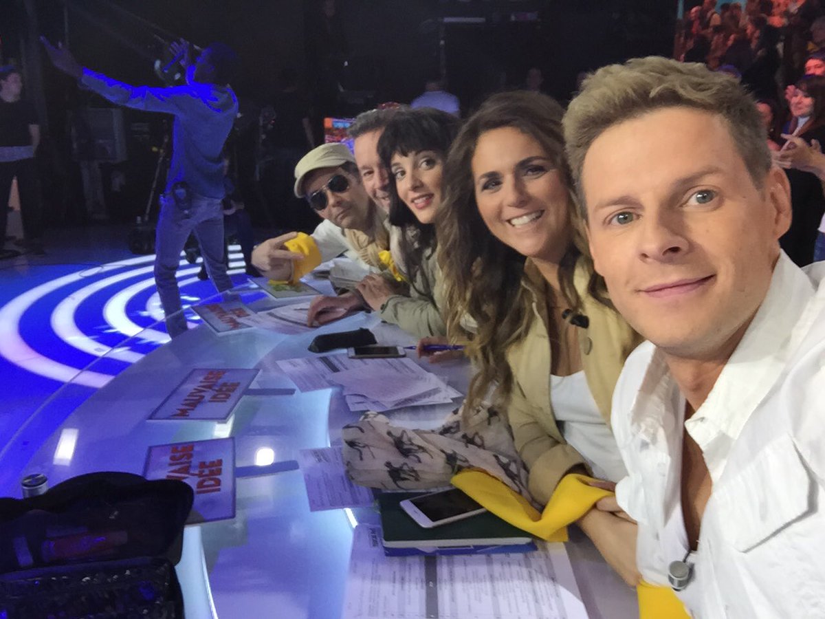 Mdelormeau's tweet photo. Equipe des jaunes !!! #TPMP #KohLanta #thebest @D8TV https://t.co/dHMnCuRKxn