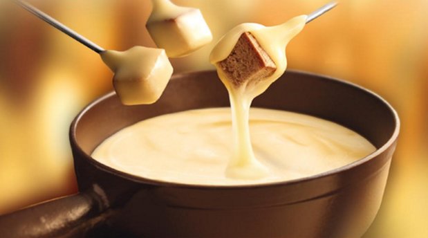 You must try this Chipotle Ale infused #ValentinesDay fondue recipe! 

blog.hungrylovegourmet.com