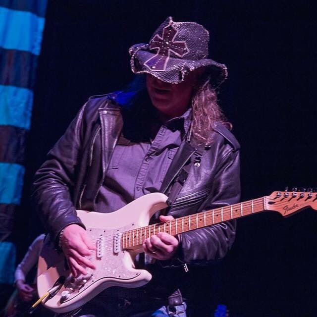 Bar145Toledo's tweet photo. THE BOURBON COWBOYS live tonight at 8pm! All your top country hits! #bourbon #bar145 #toledo #country #145bands https://t.co/DKbD2hIWn4
