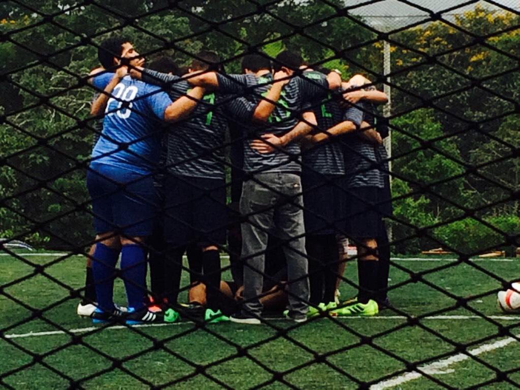 KennyBellFC's tweet photo. ¡Volvemos a las canchas! Este sábado a las 5pm, en Locos x el Fútbol. Nos enfrentamos a @CharlieAcm24 y sus amigos. https://t.co/fph0bYU524