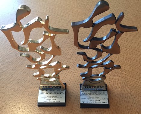 airliquidegroup's tweet photo. Trophées @Topcom : #AirLiquide reçoit le Prix Or pr son Livret #actionnaire 2015 & le bronze pr son Rapport annuel https://t.co/7p3B7djhqi
