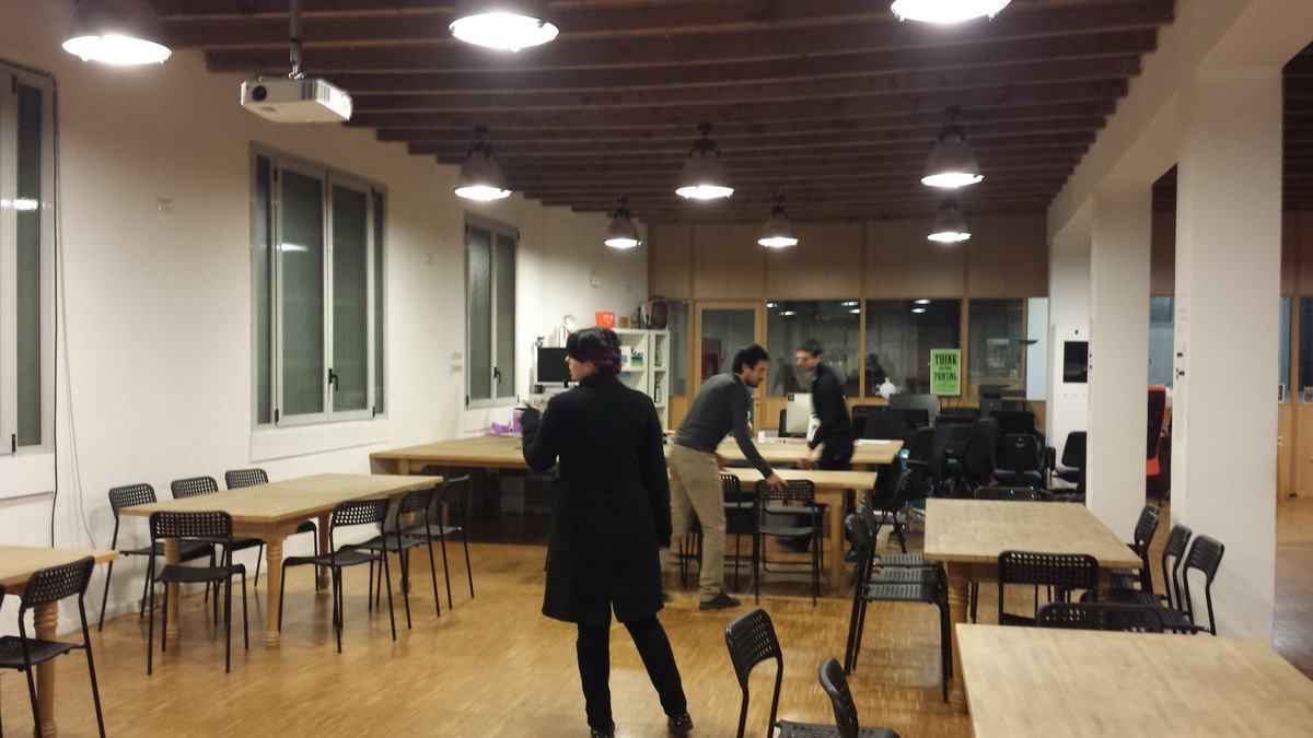 UXbcMi's tweet photo. Preparativi in corso allo #uxbcmi per il workshop #uximpro Esperienze all'improvviso di @stirpedoro #miuxbc https://t.co/afXJ8vQQTS