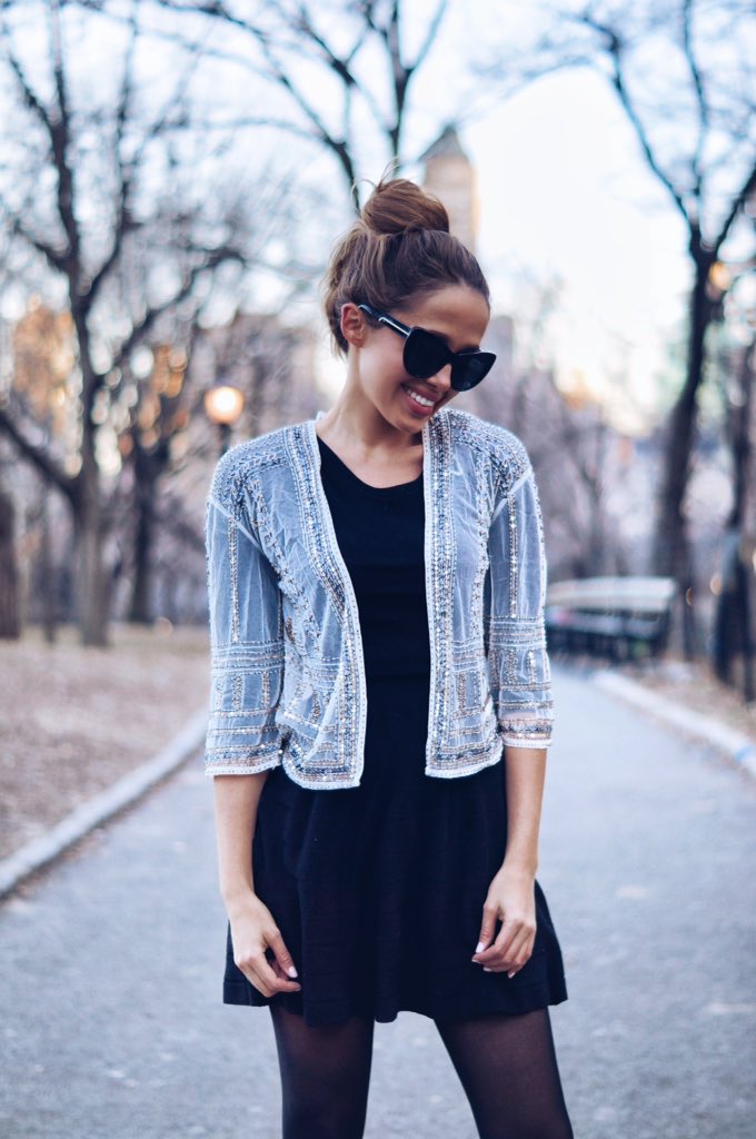 NFColony's tweet photo. Wearing an LBD + After Party Paparazzi Jacket β¨#nfcarmy #omgnfc https://t.co/YiEA4PmtAT