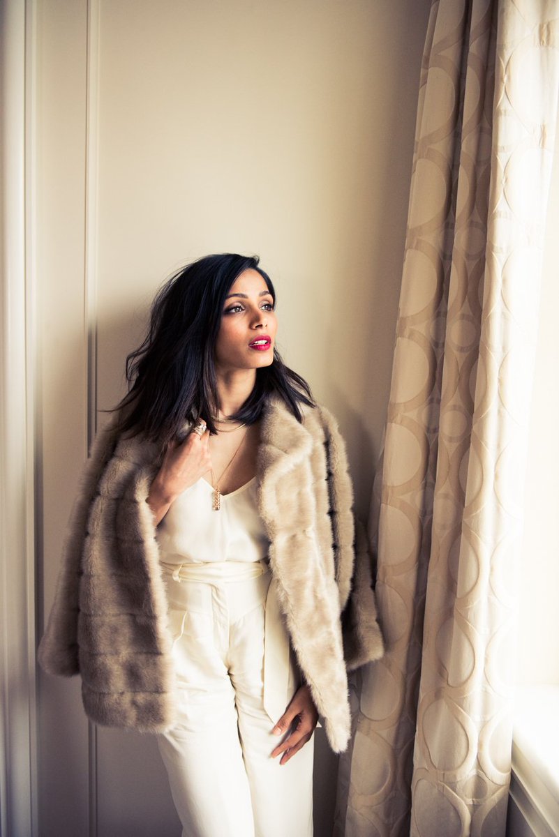 So @BecauseImFreida is the prettiest: bit.ly/1PPxig2