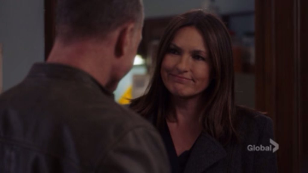 Leila_KJ's tweet photo. Tuuuuckeeer?!CIAO CIAO CIAO CIAO CIAO CIAO!😂😂👋👋 #Tuckson who?! #StepAside #BenoightRules @Mariska @warrenleightTV https://t.co/qXAcZGWLCT