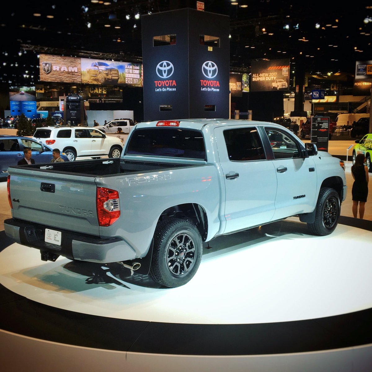 LoyalDriven's tweet photo. 2017 Toyota Tundra TRDpro in "Cement" 💙💪 #CAS16 #LoyalCAS16 https://t.co/Tft9JTnrhx