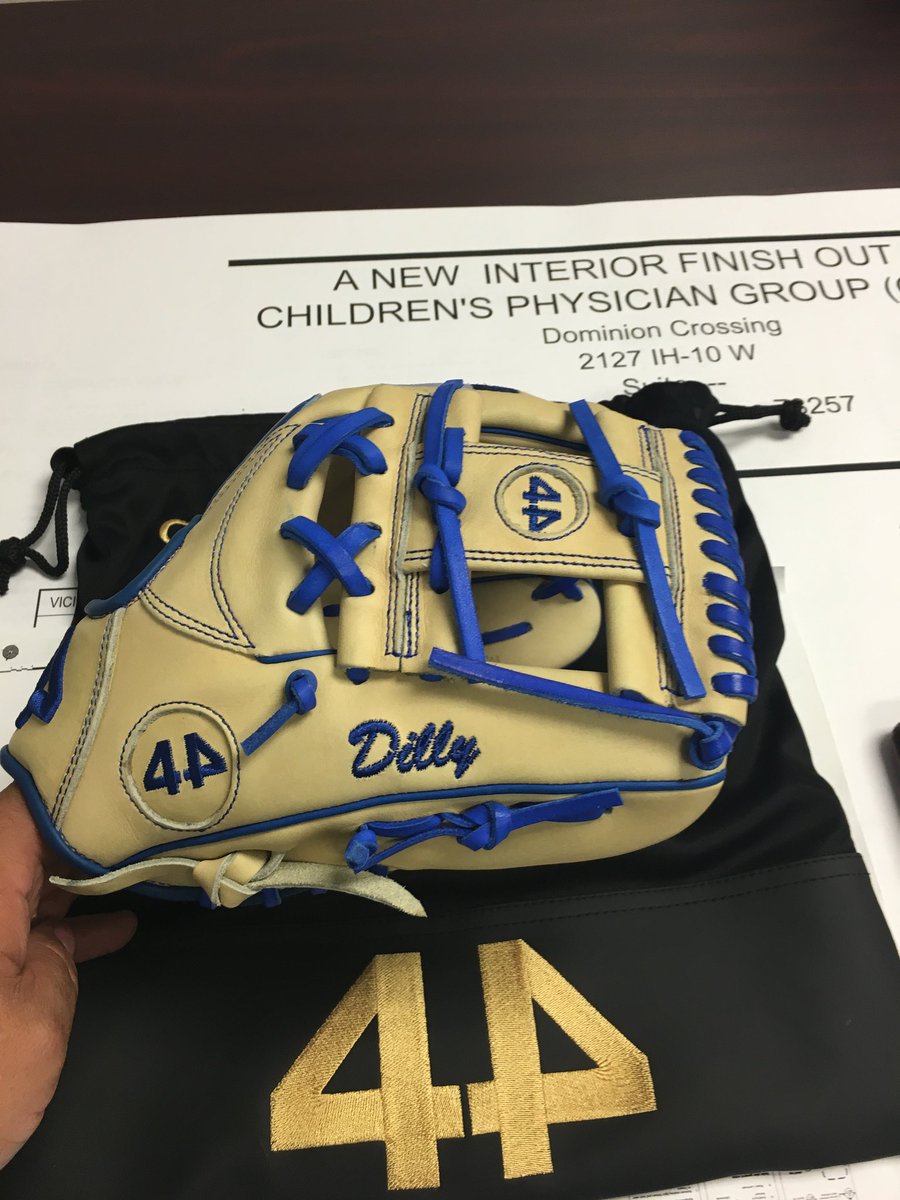 Alamo_Aggie's tweet photo. The new babe 😍😍🔥 #Team44 https://t.co/vceS3gEQZX