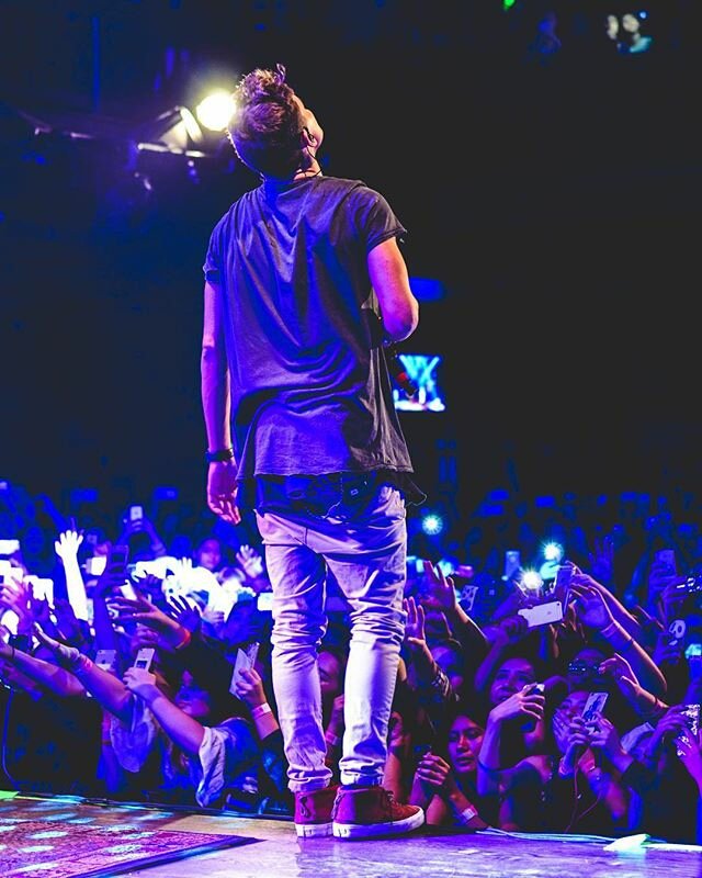 thanks you san Diego and anaheim, great way too start off the American tour, San Fran tonight