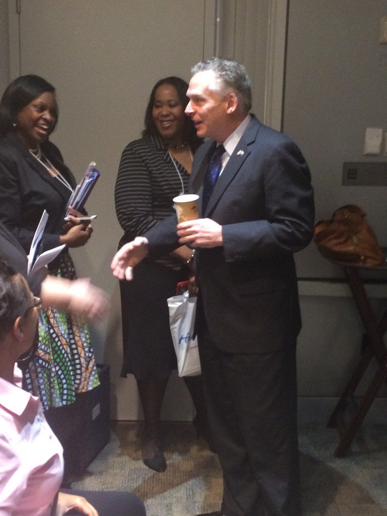 lcurtisnana's tweet image. Gov. McAuliffe has arrived! #Ruon