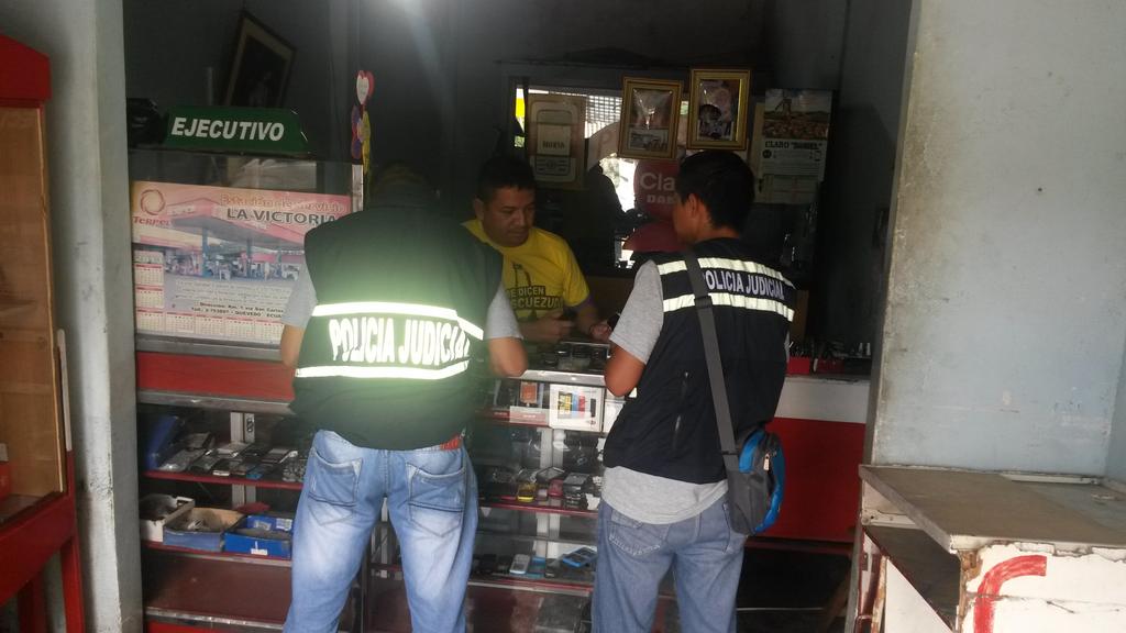 Jullliooo's tweet photo. #ControlDocumental en centros técnicos de celulares.#Subintendencia-Policía Judicial.@kharlachavez @Gober_LosRios https://t.co/GddWArY2rd