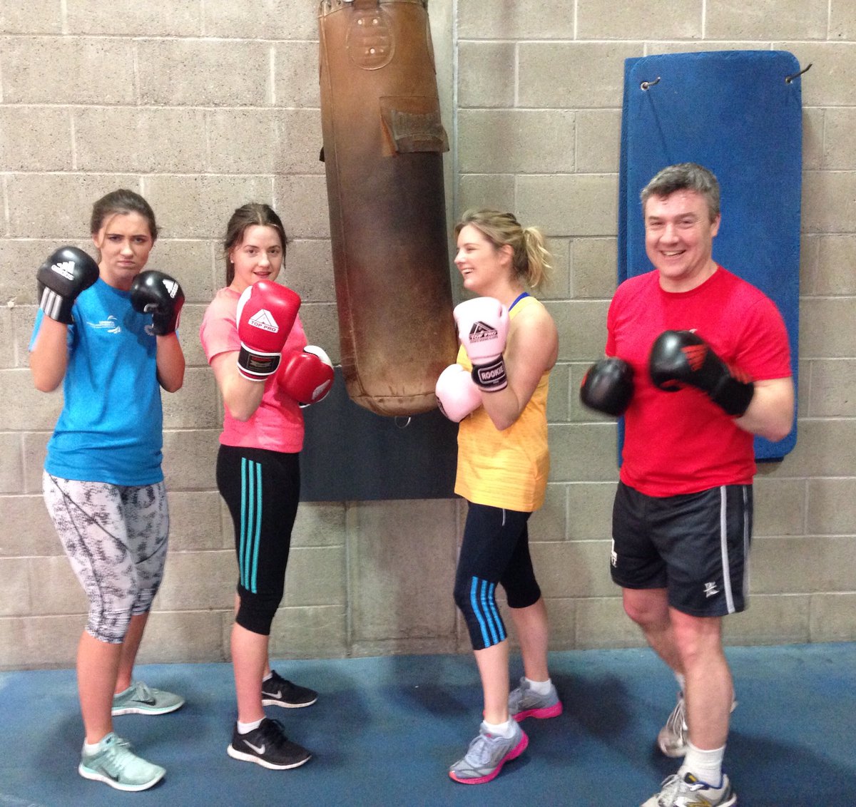 AlanWardSport's tweet photo. Day 2 @Limericksports 40 day challenge. 50 mins boxing intervals with the LSP crew. Great workout! https://t.co/4DDtyFR5lb
