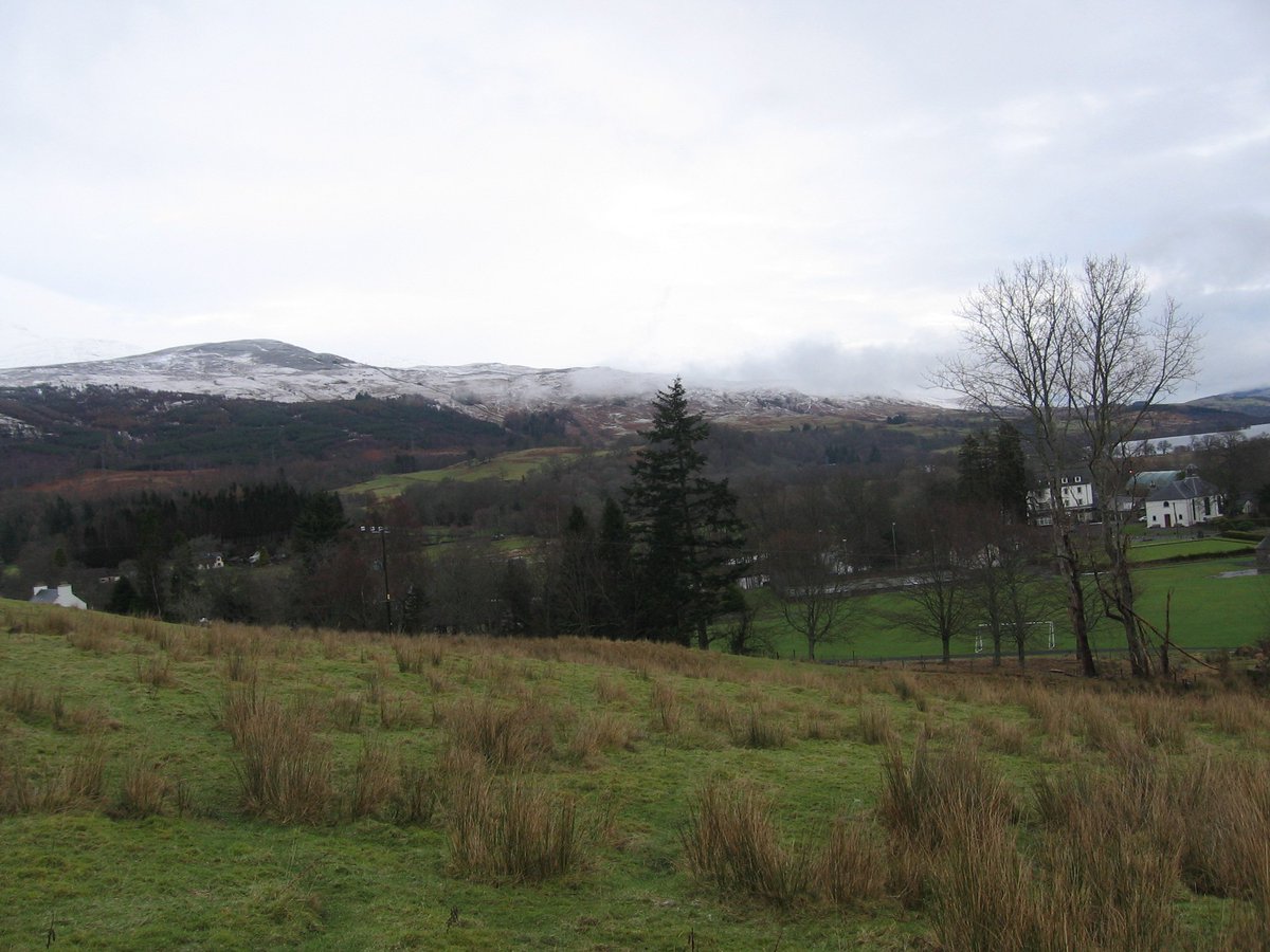 killinoutdoor's tweet photo. Looking not too bad for the weekend weather wise . How about a bit of winter walking in and around Killin ? https://t.co/JuAsJPP8SR