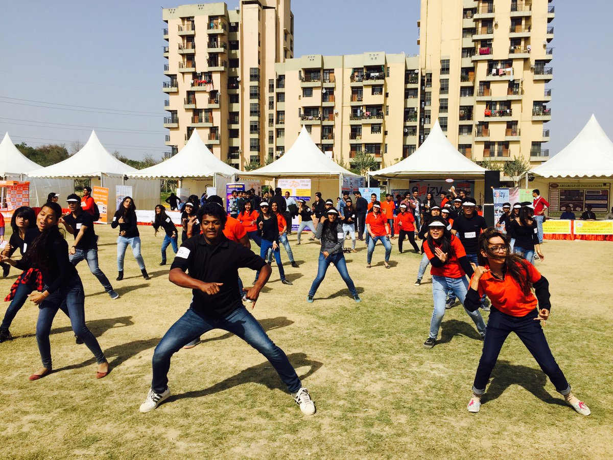 TrinityDwarka's tweet photo. @ebizycom organised a flash mob and some exciting games at Day 1 of @IPU_Anugoonj. Lots of games and fun, visit us! https://t.co/JjP0zTVIdy