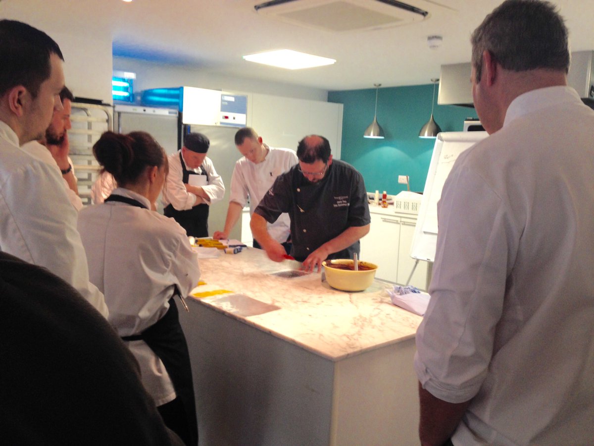 AtalianServest's tweet photo. The @Servest_UK #culinaryclassroom #chocolate #workshop is well underway. #trainingmadefun https://t.co/gU9dWvGonX