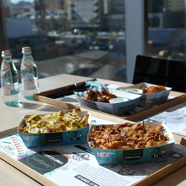 junkyardkw's tweet photo. Nothing beats some delicious street food after a long day at work! #junkyard #hamra #Arabella #thevillage #ardhiya https://t.co/ognz76lqe5