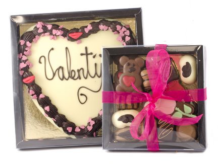 Verras je Valentijn met heerlijke chocolade. Wij leveren ook op 14 februari #valentijnsdag chocoladebezorgd.nl