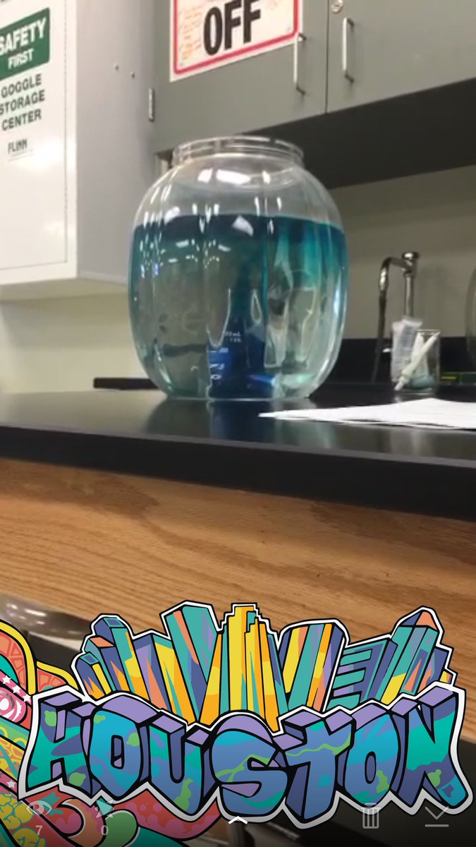 sirkim05's tweet image. Learning about thermodynamics of liquid! #heatflow #physics #crosbyhs