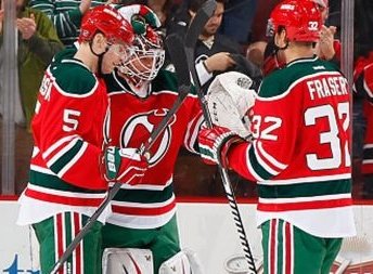 Merry Christmas: New Jersey Devils Don Red-and-Green Uniforms Today –  SportsLogos.Net News