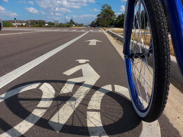 cfeenstra's tweet photo. #Oakville Adding 28kms of #Pedestrian and #BikePaths
https://t.co/ZjBP4EatBe https://t.co/jBfQxPRCsH
