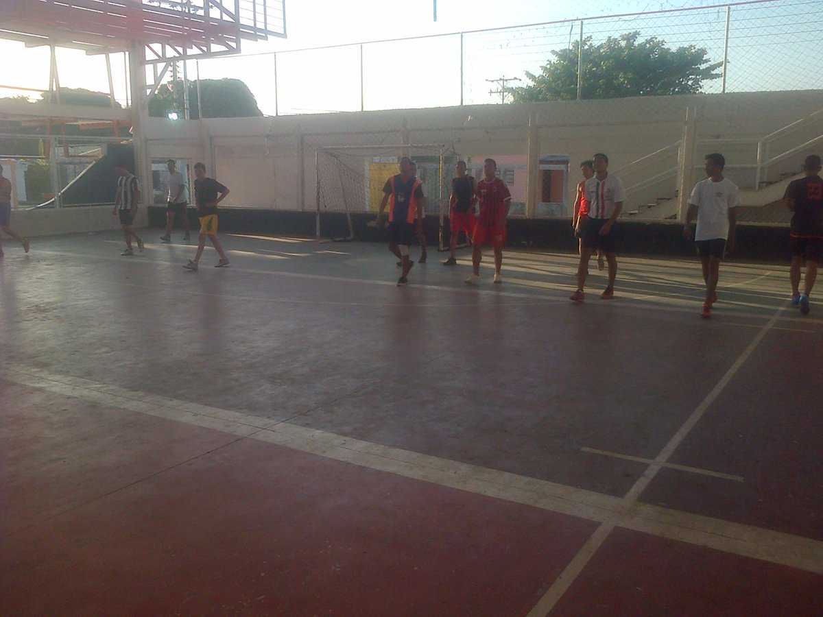 CD_Atl_SnCarlos's tweet photo. Jugadores de la categoria Libre afinando condiciones para afrontar su desafio en el torneo de #Futsal en #SanCarlos https://t.co/CAYt7cVlgh