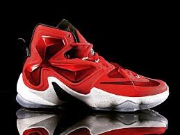 woutervee's tweet photo. New shoes! #lebron #13 #basketball https://t.co/8FuaGzR6RV