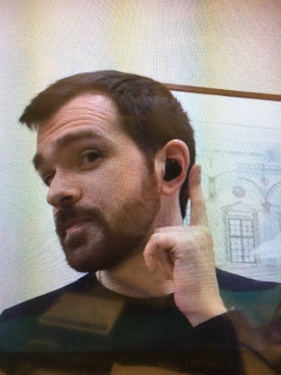ssieg's tweet photo. .@billchase2 giving us a demo on The Dash with it great features! Kudos @hellobragi 👍🏻 I'm Jelly #UMTnT https://t.co/yA8AyRPV3o