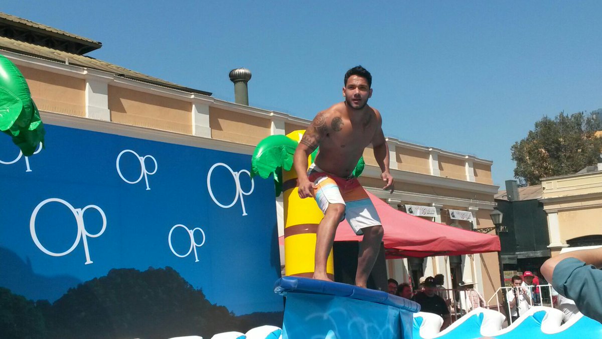 OceanPacificCL's tweet photo. Ya estamos en #modOPlaya en el frontis del Mercado Central, ¡Disfruta con #OP! https://t.co/da9Qs7ZOPS