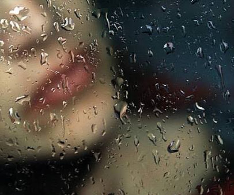 Дождливый день. Дождливый летний день. Ливень. Мужчина с зонтом под дождем. Магомедов ремикс.