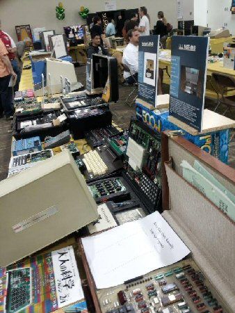 cyberengineer's tweet photo. RT @N4USA: Vintage #Computer #Festival SE in April  https://t.co/TmMPOYAlLS https://t.co/hE6UoXzwda