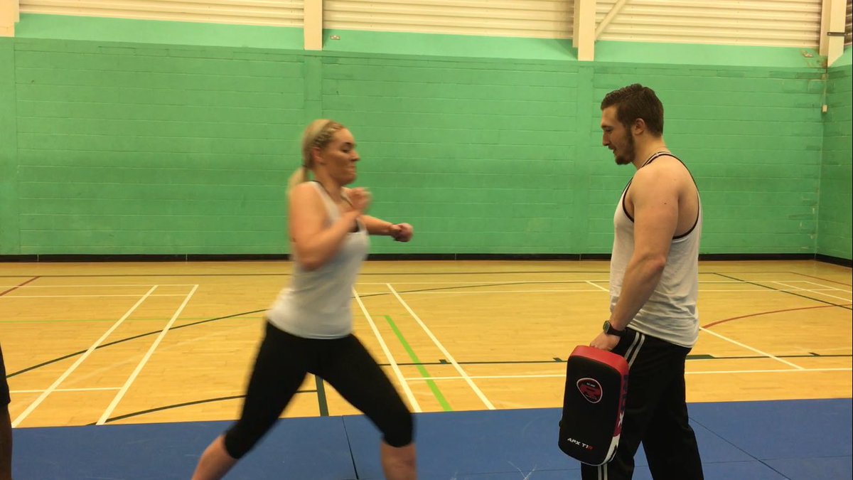 ARU_President's tweet photo. Absolutely pumped/knackered after that MMA and Self Defence session #EOChallenge #actionshots https://t.co/aePRZ2kZgw