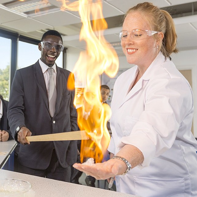 It's open! You can now use <a href="/ucas_online/">UCAS</a> search to look for available teacher training programmes #getintoteaching ow.ly/2YMq3053Sjz