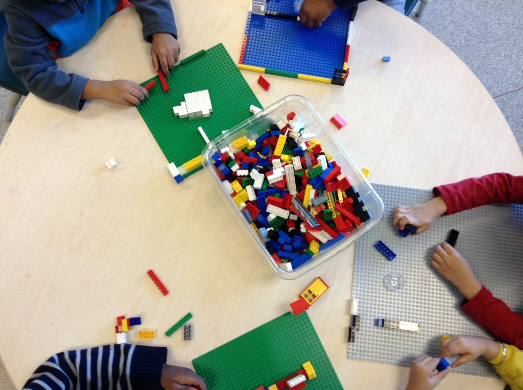 Gurjotbhullar86's tweet photo. Lego fever in green room with @Ms_Pandya1 @RedWillowPS https://t.co/ldMQH4a2kD