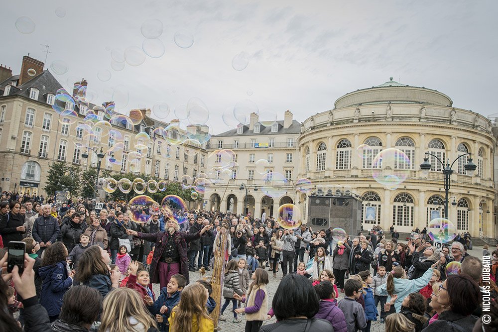 tourismerennes's tweet photo. Etude : Il fait bon vivre à #Rennes et ce sont les rennais qui le disent ! https://t.co/UBcTpr0Zls https://t.co/S2k44zdHlT