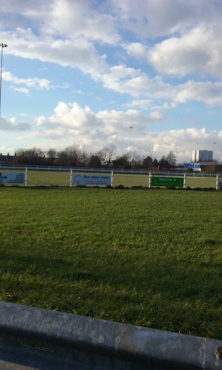 Pitch looking good + signs all repaired big thanks to <a href="/ricfrancis1/">ric francis</a>, Rick Greenwood <a href="/p_pt2/">Paul Thorpe</a> #bringonsaturday