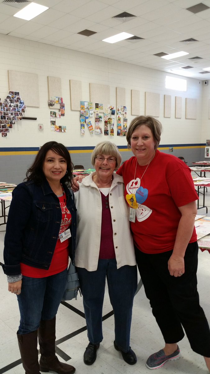 jezikared's tweet photo. #iamepisd #hawkinsrams I heart 2 read! Ready for students to tell us all about their favorites! https://t.co/8ZSlk3GBdd