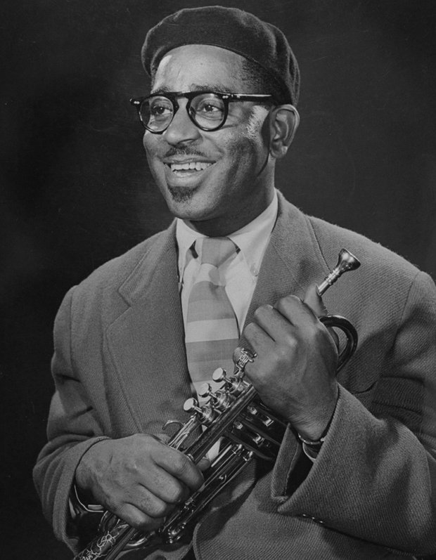 SideeqSayed's tweet image. Cooh(Cat)Facebook! For the style Aficionado!