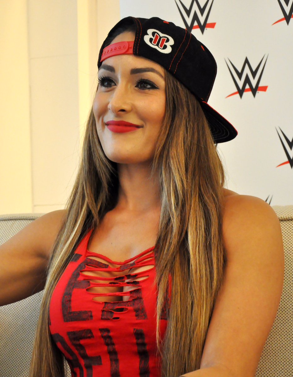 wwe_battles's tweet photo. Better Bella? 
RT for Nikki
Like for Brie https://t.co/UK5Afm5Nwa