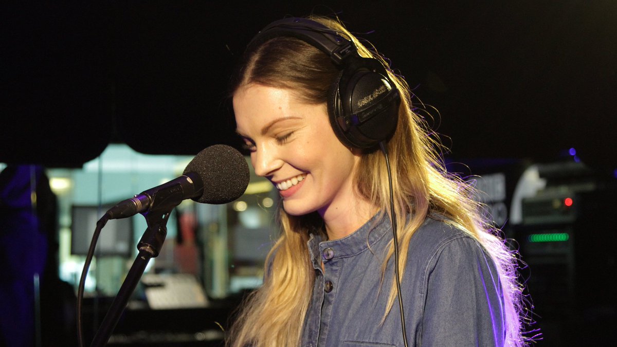 BBCR1's tweet photo. .@rosielowemusic stunned us all with a beautiful piano session. Watch her perform 'Woman' : https://t.co/bnshYDUcd5 https://t.co/nxAE9wJPeu