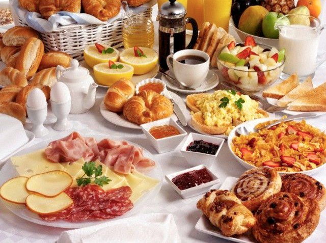FAUTransfer's tweet photo. Don't miss your free continental breakfast available at the Transfer Open House! #FAUTransfer #FAUBroward2016 https://t.co/yeO8ZJEGwT