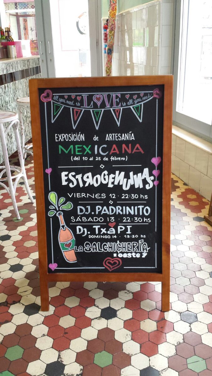 lasalchicheria's tweet photo. #40añosdepunk @Estrogenuinas #menagerie #artesaníaMexicana #DjPadrinito #Txapi https://t.co/hJdYsyNalO
