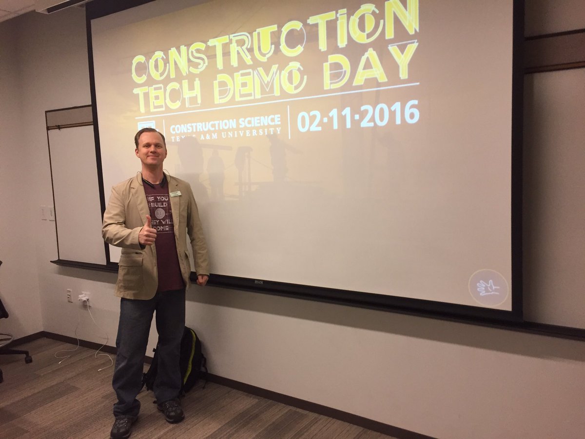 conappguru's tweet photo. Showtime @TAMU #TAMUConTech @JBKnowledge #AppsForConstruction https://t.co/gzi3zhJKRY https://t.co/v5m6MElOaq
