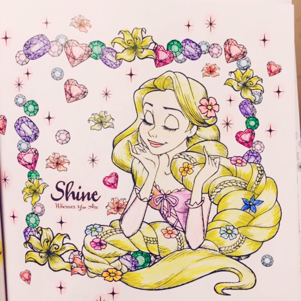 ディズニー大人の塗り絵