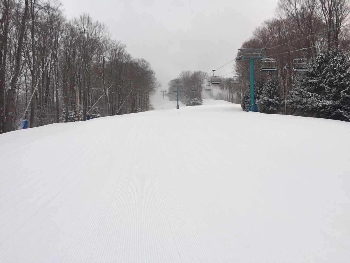 holidayvalley's tweet photo. #PowderSale 

https://t.co/5BV5sL1CCi https://t.co/rhGY3fY8C9
