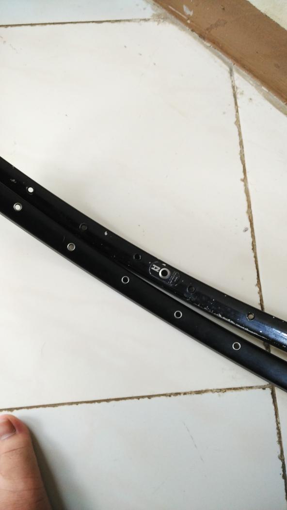 Strafixiegear's tweet photo. Wts rims fnr tb14 32h,track bar njs b123 Bu!!!!,id line:leonardoryanto #fnfjb #fpjb #rbjb @MegaBikeshop https://t.co/8nYxCLdrDS