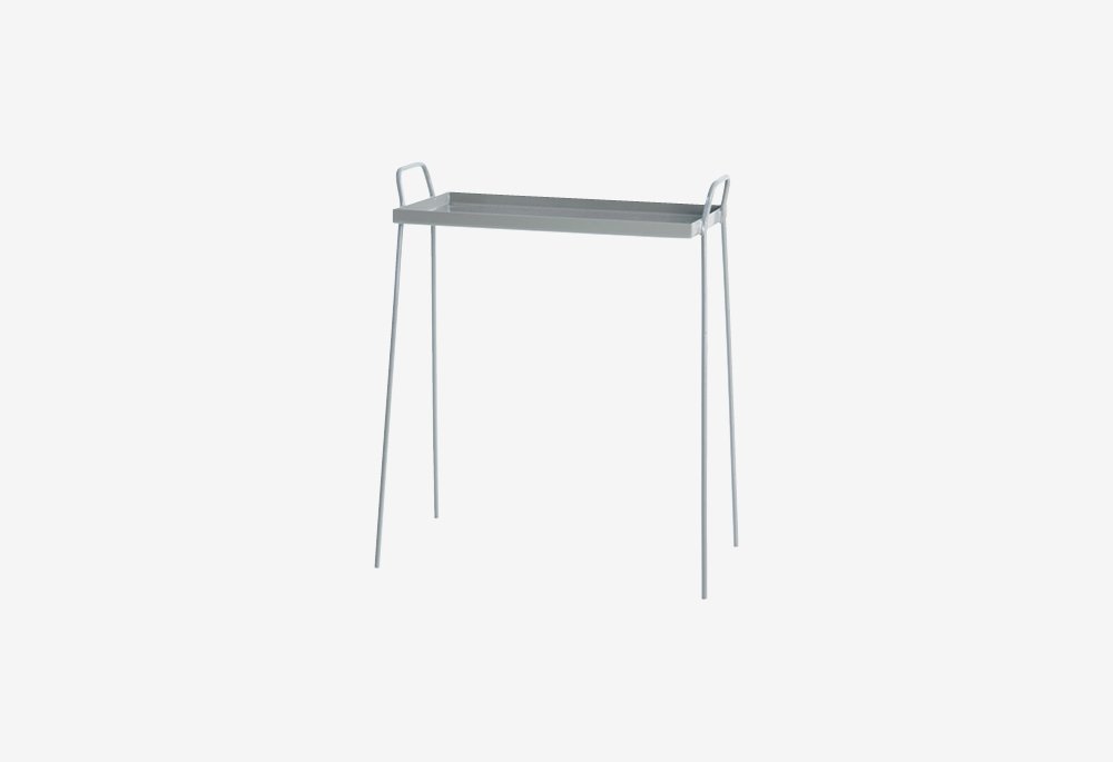 Love Danish design and elegant shapes? Meet your new favourite side table: cowandco.co.uk/products/sale/…