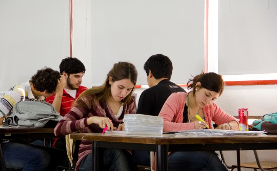 UNLitoral's tweet photo. #AgendaUNL►Cursos de Articulación para estudiantes. Conocé las fechas para rendir. Más info https://t.co/GNfugDlYW8 https://t.co/6RxHLaikCG
