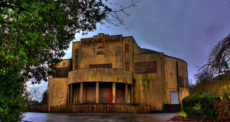Belfast_Vibe's tweet photo. Petition launched to 'Save Floral Hall' at Belfast's Zoo @BelfastZoo @FloralHallNI https://t.co/bR8zr9XV6E https://t.co/36MWFCnD6t