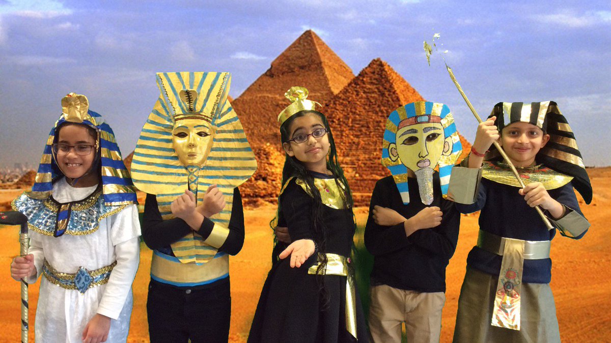 BarhamPrimary's tweet photo. We've been taking pics using #GreenScreen to make it look as if we are in Egypt. #GoBarham #Year3LockActivity https://t.co/67n9L4vlTb