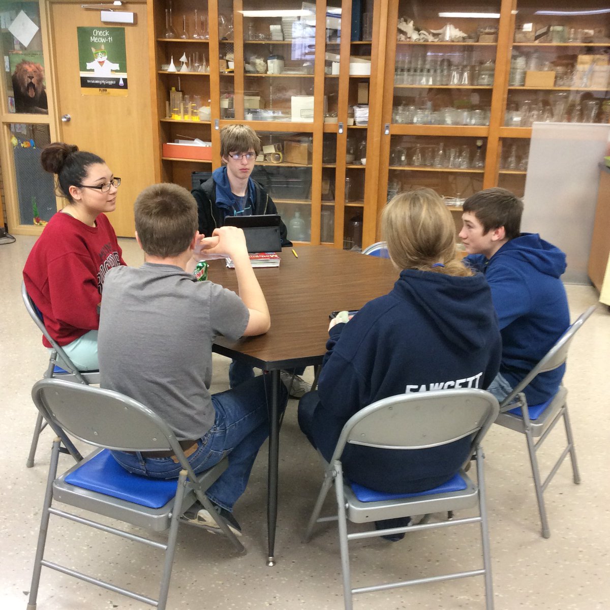 suchsland325's tweet photo. Debating clear cutting from different perspectives #PHSenviro #casestudy https://t.co/ILmjQxXBDt